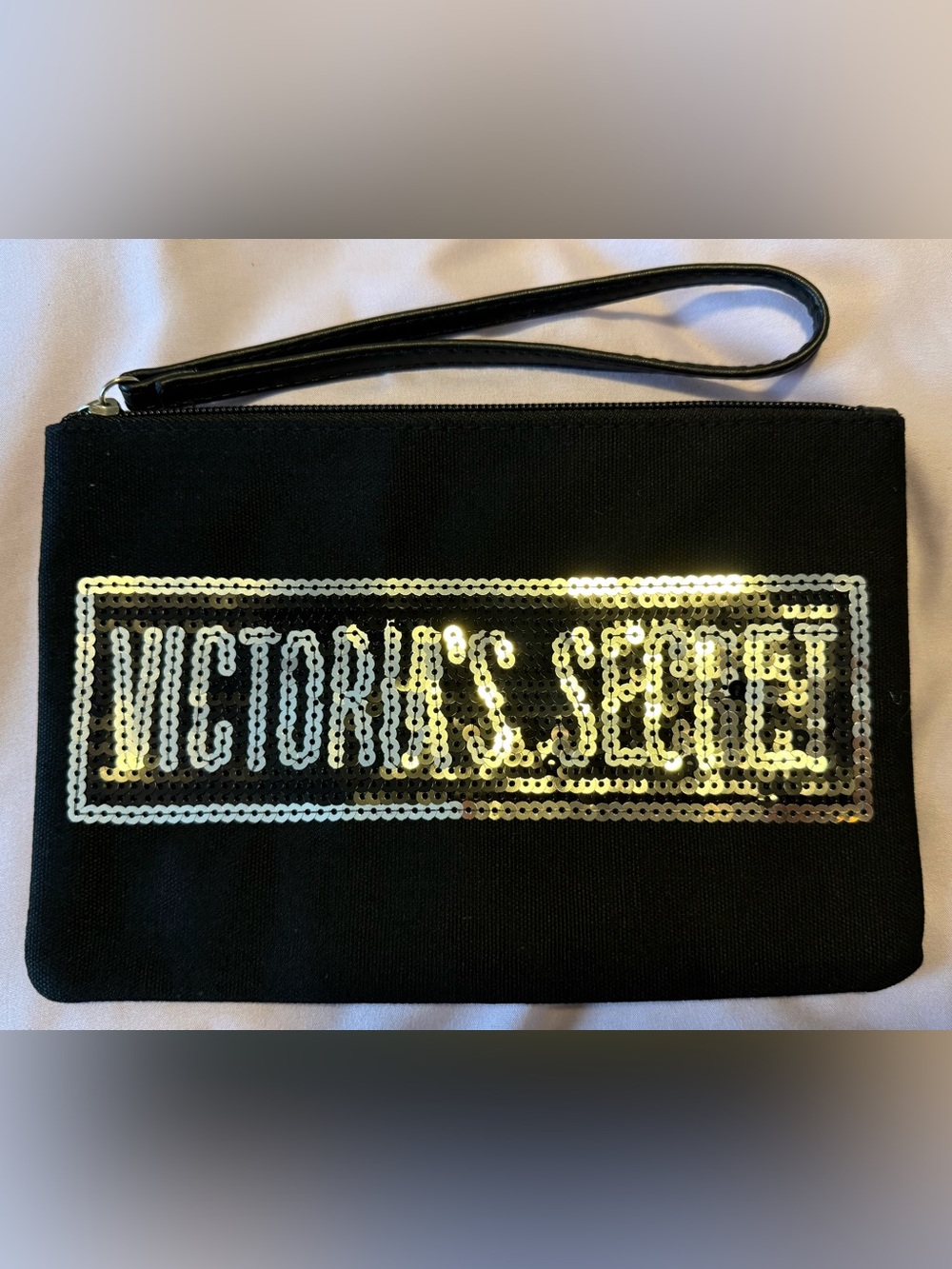NWT Victoria's Secret Black Cosmetic Bag/Beach Pouch with Silver Sequin Logo - Picture 3 of 6